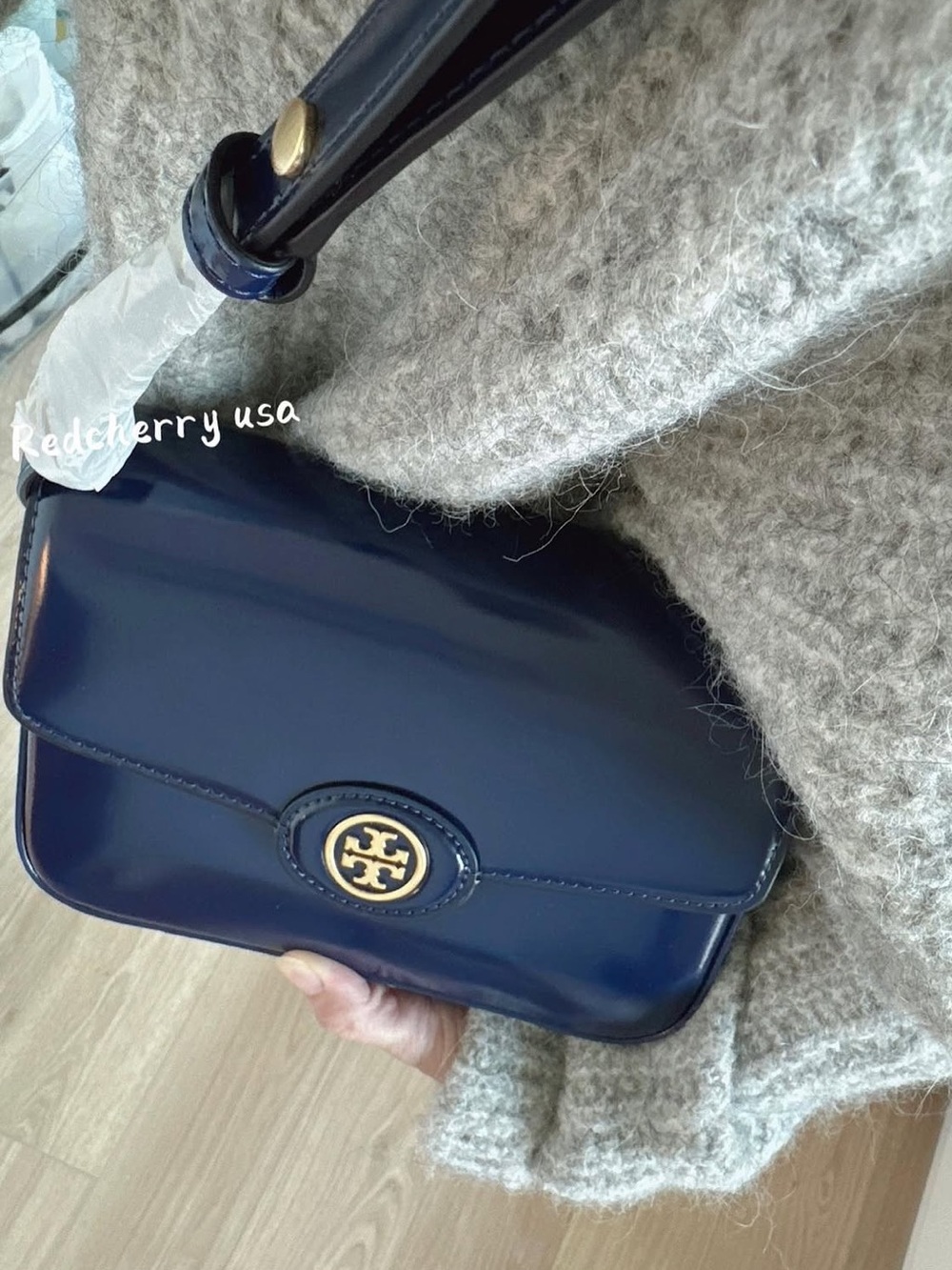 NWT Tory Burch robinson Spazzolato Shoulder Bag In Royal Navy